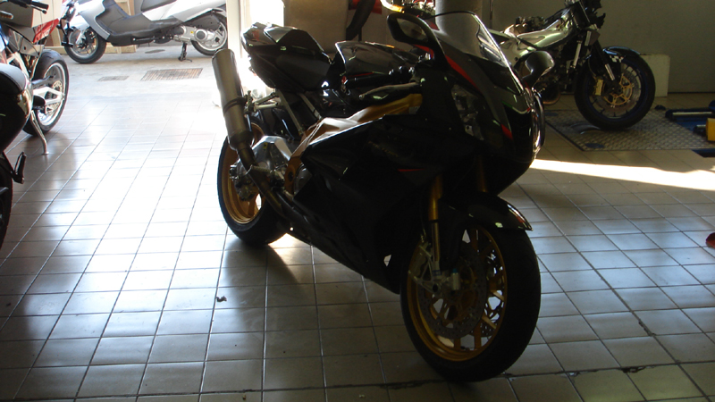 IMAGE(<a href="http://plasm.free.fr/various/motos/DSC01081.jpg" rel="nofollow">http://plasm.free.fr/various/motos/DSC01081.jpg</a>)