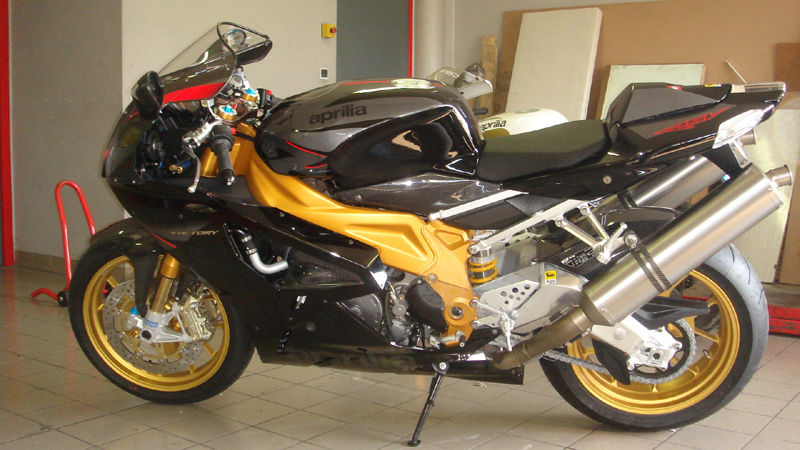 IMAGE(<a href="http://plasm.free.fr/various/motos/DSC01083.jpg" rel="nofollow">http://plasm.free.fr/various/motos/DSC01083.jpg</a>)